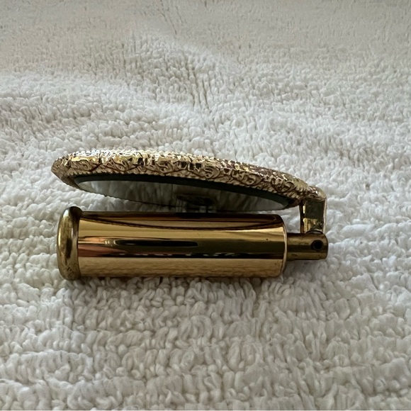 Vintage Gold Tone NYC -USA Product lipstick holder and mirror. - Picture 2 of 7